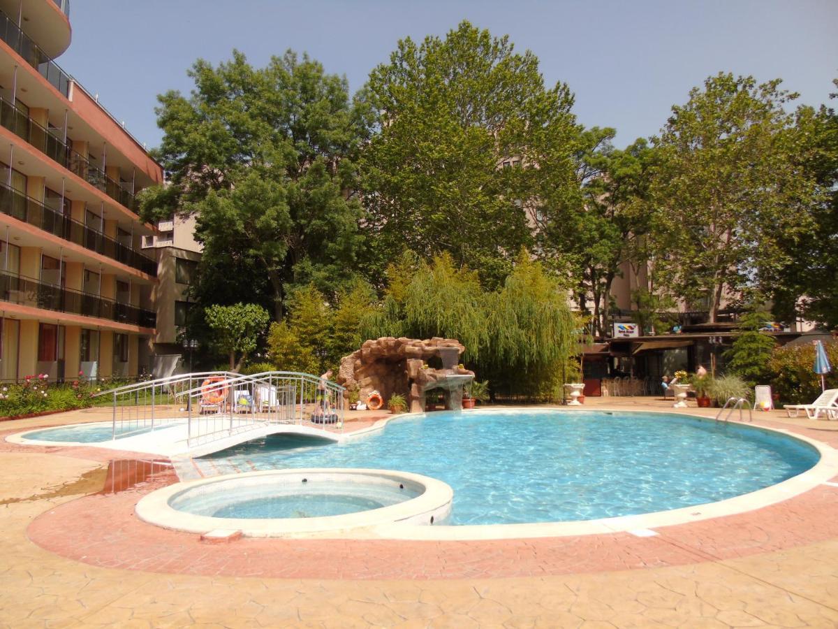 Jupiter Hotel Slăntjev Brjag Exteriör bild