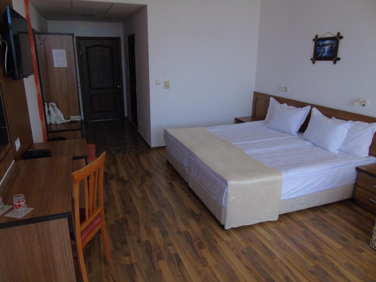 Jupiter Hotel Slăntjev Brjag Exteriör bild