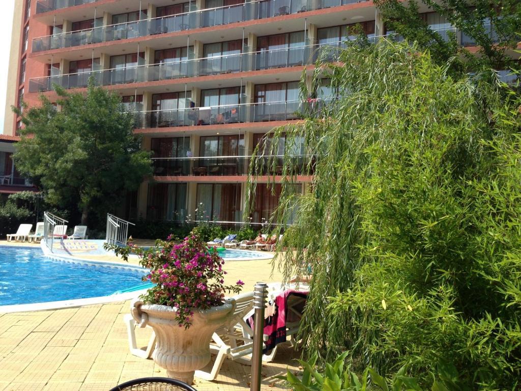 Jupiter Hotel Slăntjev Brjag Exteriör bild