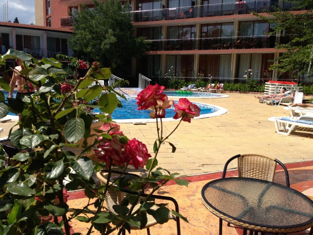 Jupiter Hotel Slăntjev Brjag Exteriör bild